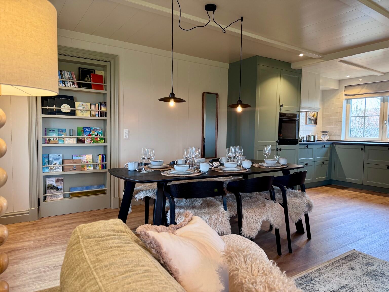 Home 9 Het Stamhuisje - Vakantiehuis - Sfeer woonkamer:keuken 5